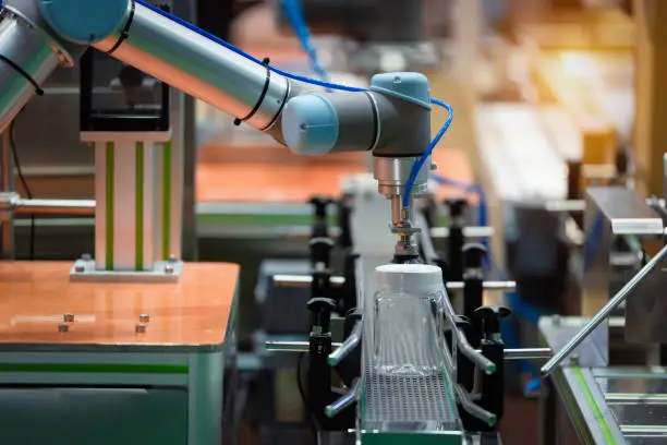 préparation automatisée des commandes dans l'entrepôt3